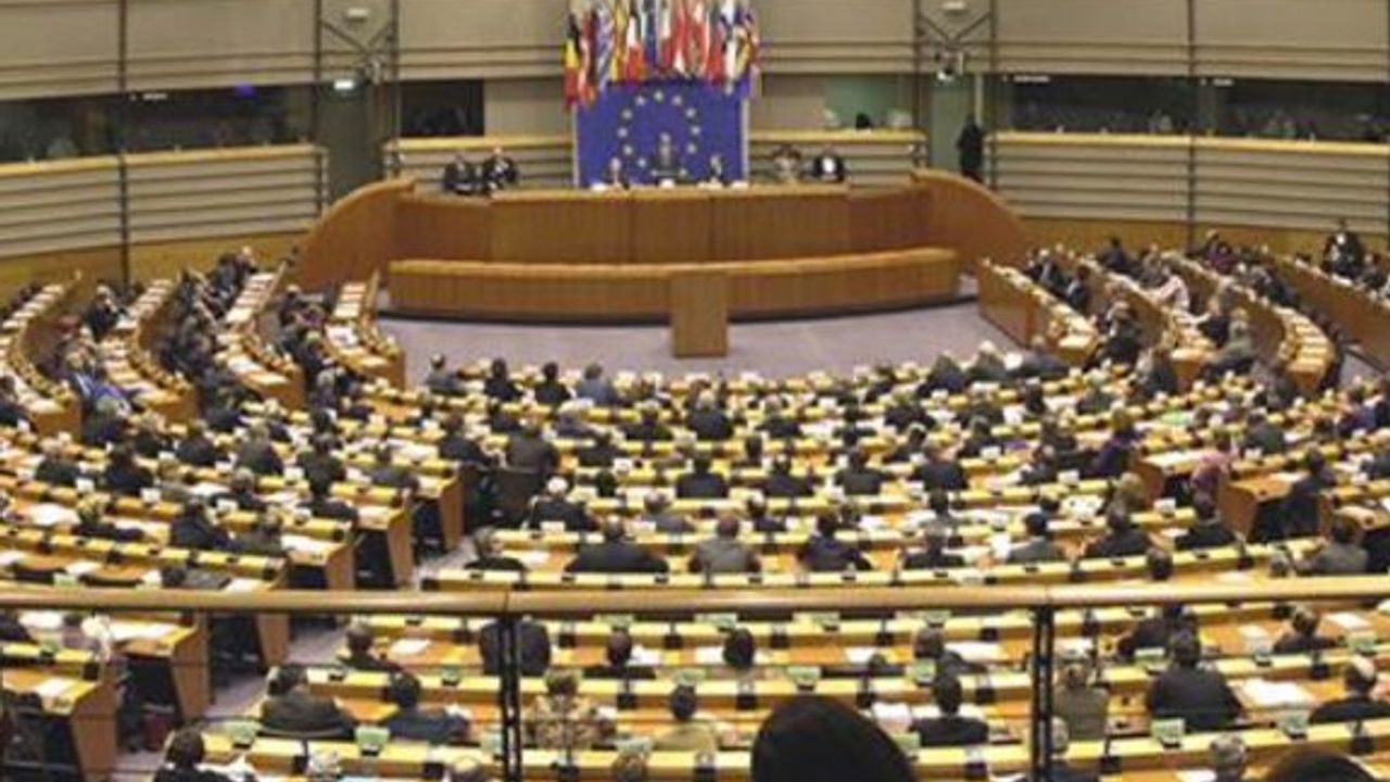 Türkiye’ye “Ksenidis-Arestis” davalarının tazminatlarını ödemesi çağrısı