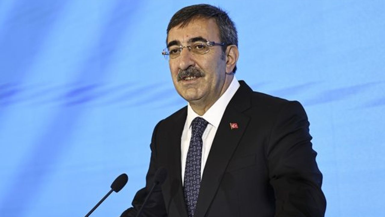 Yılmaz: (Enflasyon) Aylık bazda düşüşleri daha erken göreceğiz