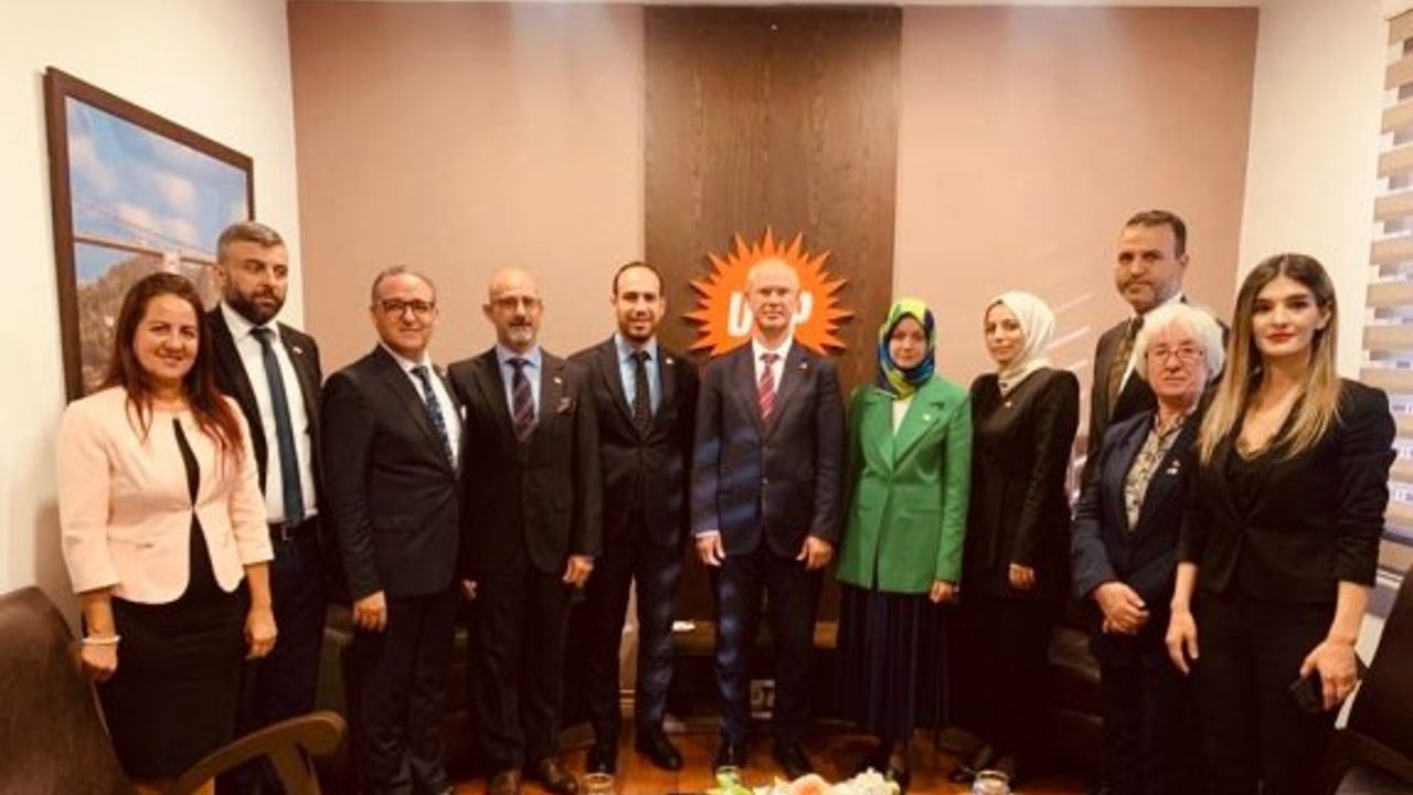AK Parti Dış İlişkiler heyeti UBP Genel Merkezi’ni ziyaret etti