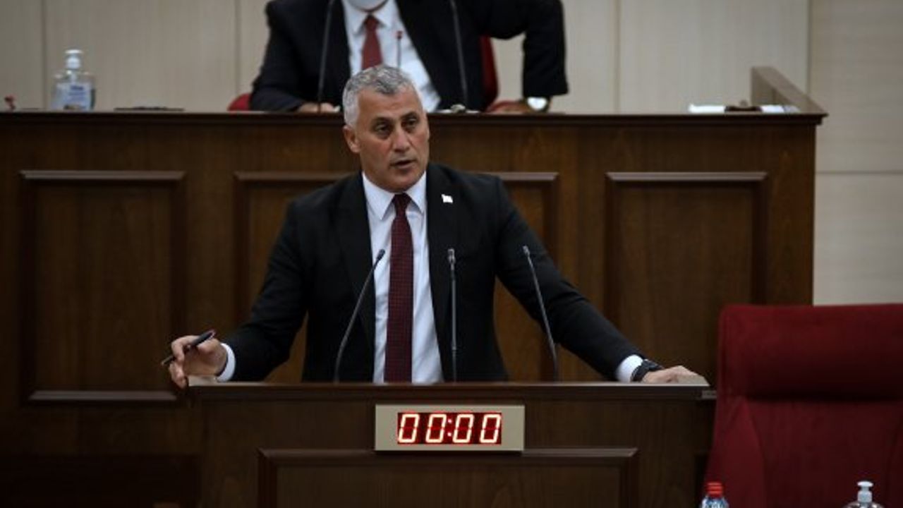 Amcaoğlu: "Akaryakıt fiyatlarındaki artış direkt piyasaya yansıyor, enflasyon yaratıyor