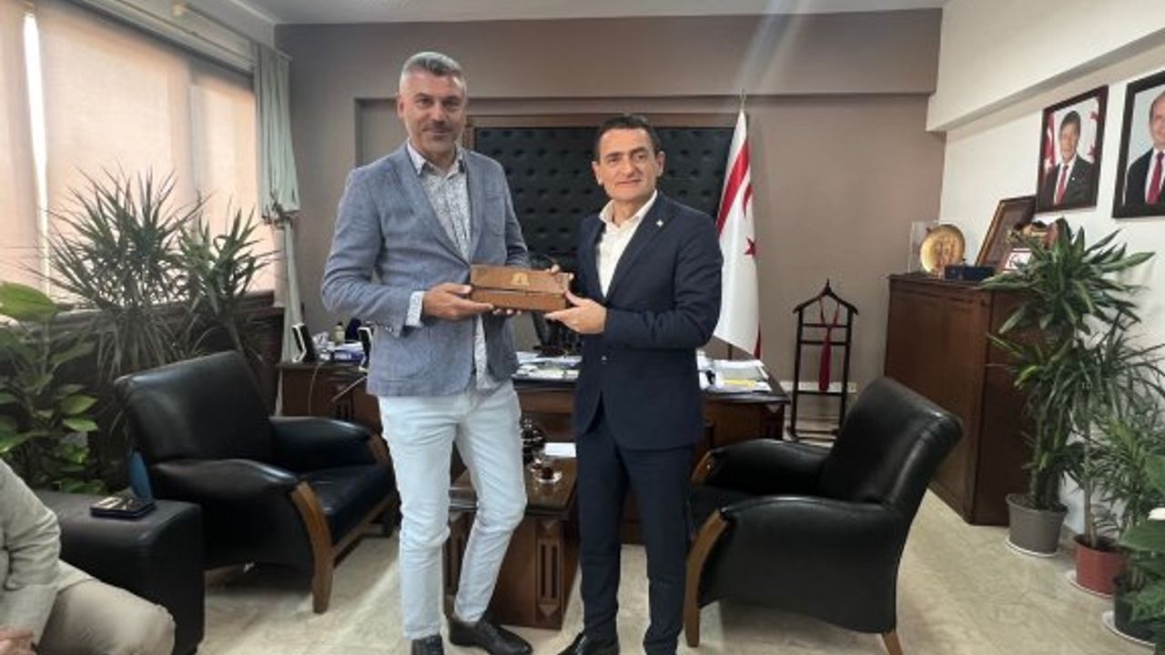 Bakan Oğuz, Karadeniz Kültür Derneği heyetini kabul etti