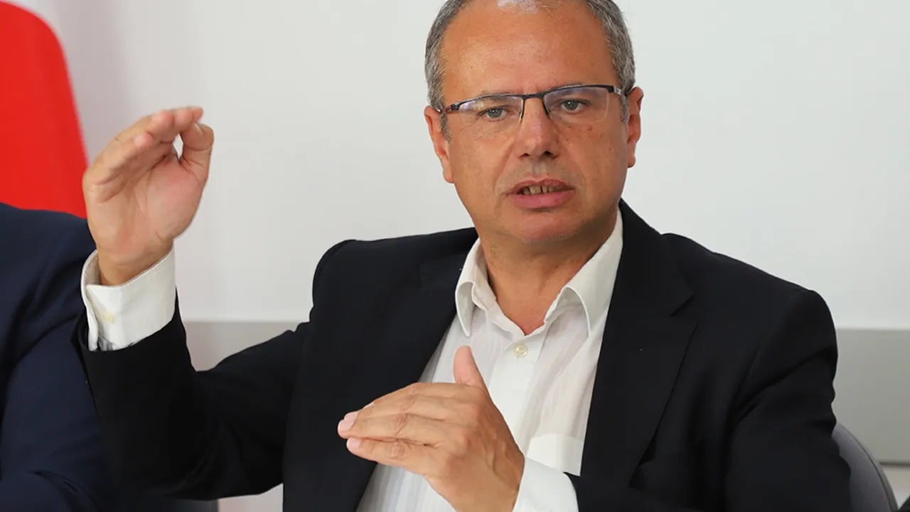 “Cumhurbaşkanlığı’nda Tatar’ın olmasından utanç duyuyorum”