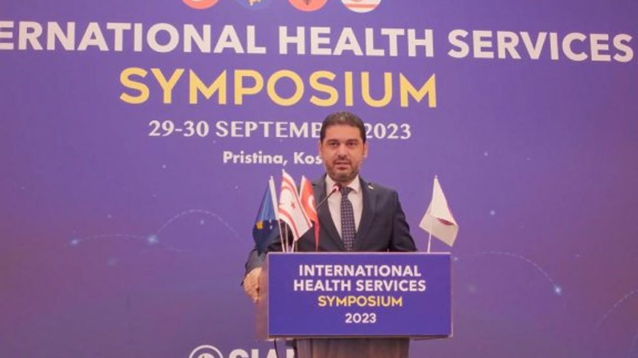 Dr. Ahmet Savaşan  KKTC ile GHTC’yi Priştine’de temsil etti