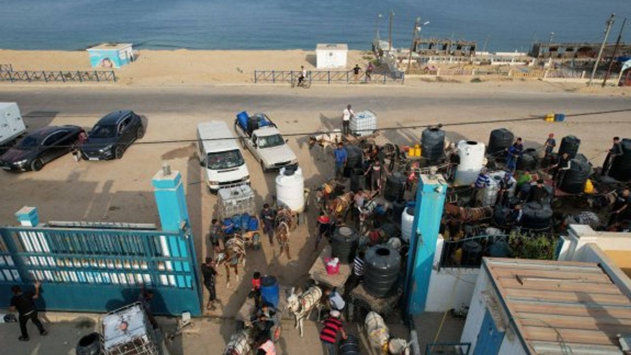 "Gazze'ye her gün 40 tır girmesi gerekiyor"