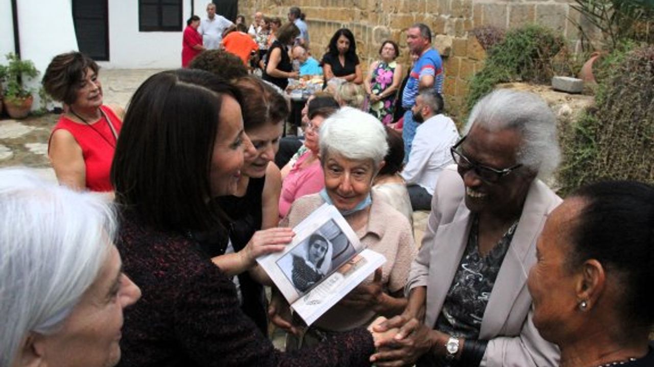 “Hayatımıza Değer Katan Kadınlarımız-41 Kadın 41 Hayat”” sergisi Saçaklı Ev’de açıldı