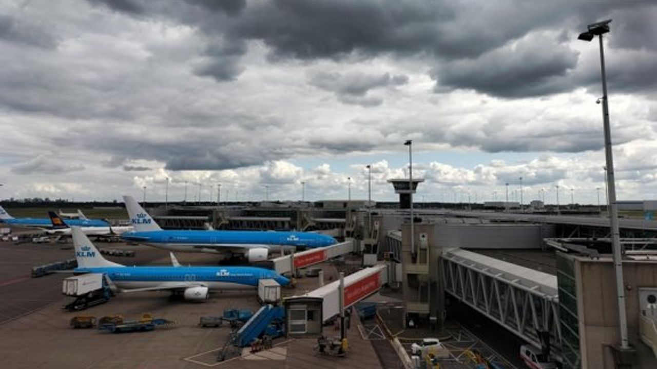Hollanda hükümeti, havalimanı çevresindeki 3 bin haneye gürültü kirliliği nedeniyle 5,5 milyon avro tazminat ödeyecek