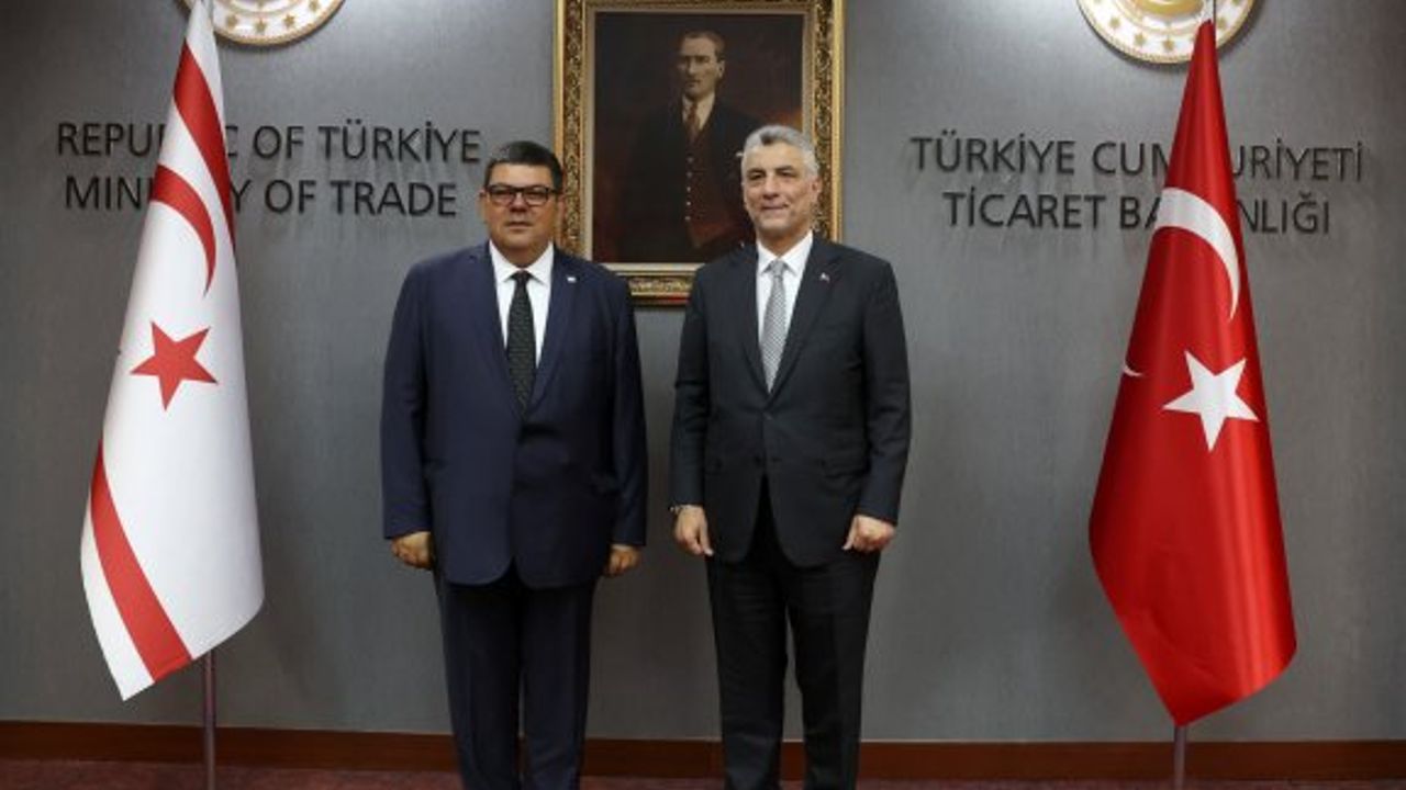 Maliye Bakanı Berova, Ankara'da TC Ticaret Bakanı Prof. Dr. Bolat ile bir araya geldi