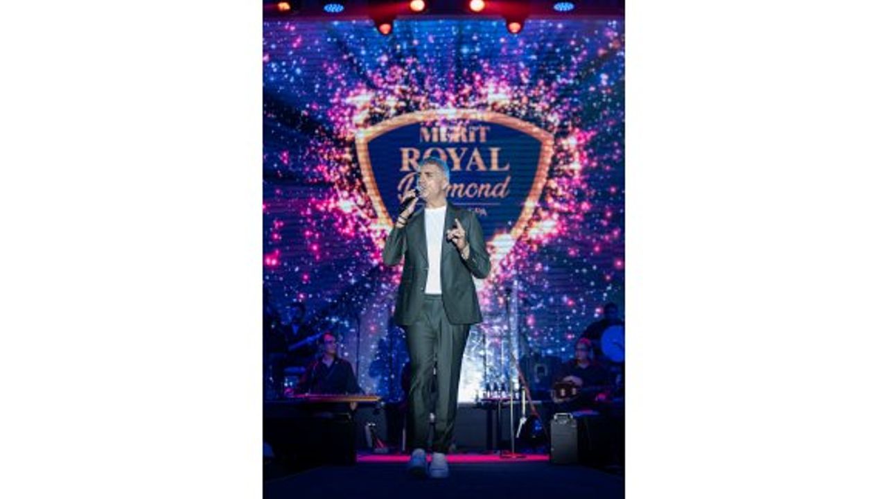 Merit Royal Diamond’da Özcan Deniz coşkusu