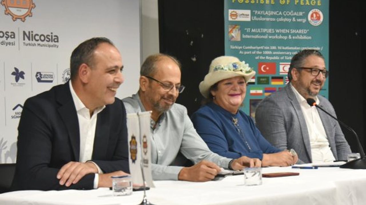 Sanatçılar, barış ve sevgi mesajı verecek