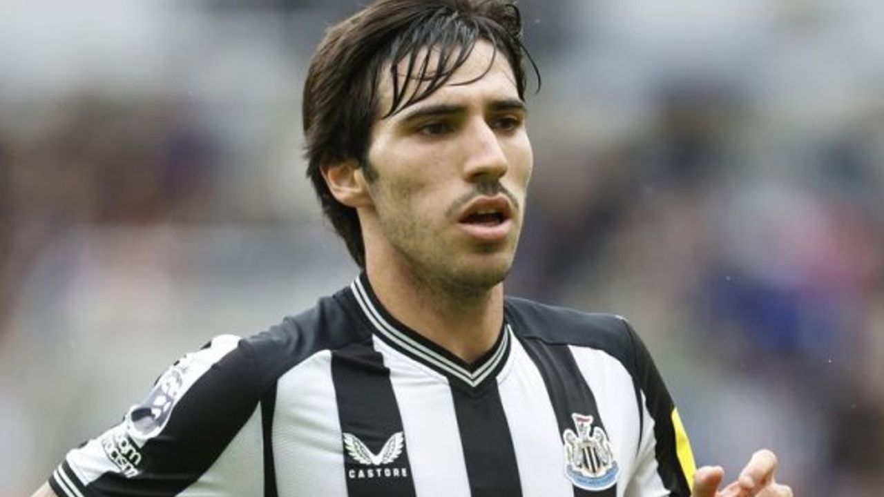 Tonali, futboldan 10 ay men edildi