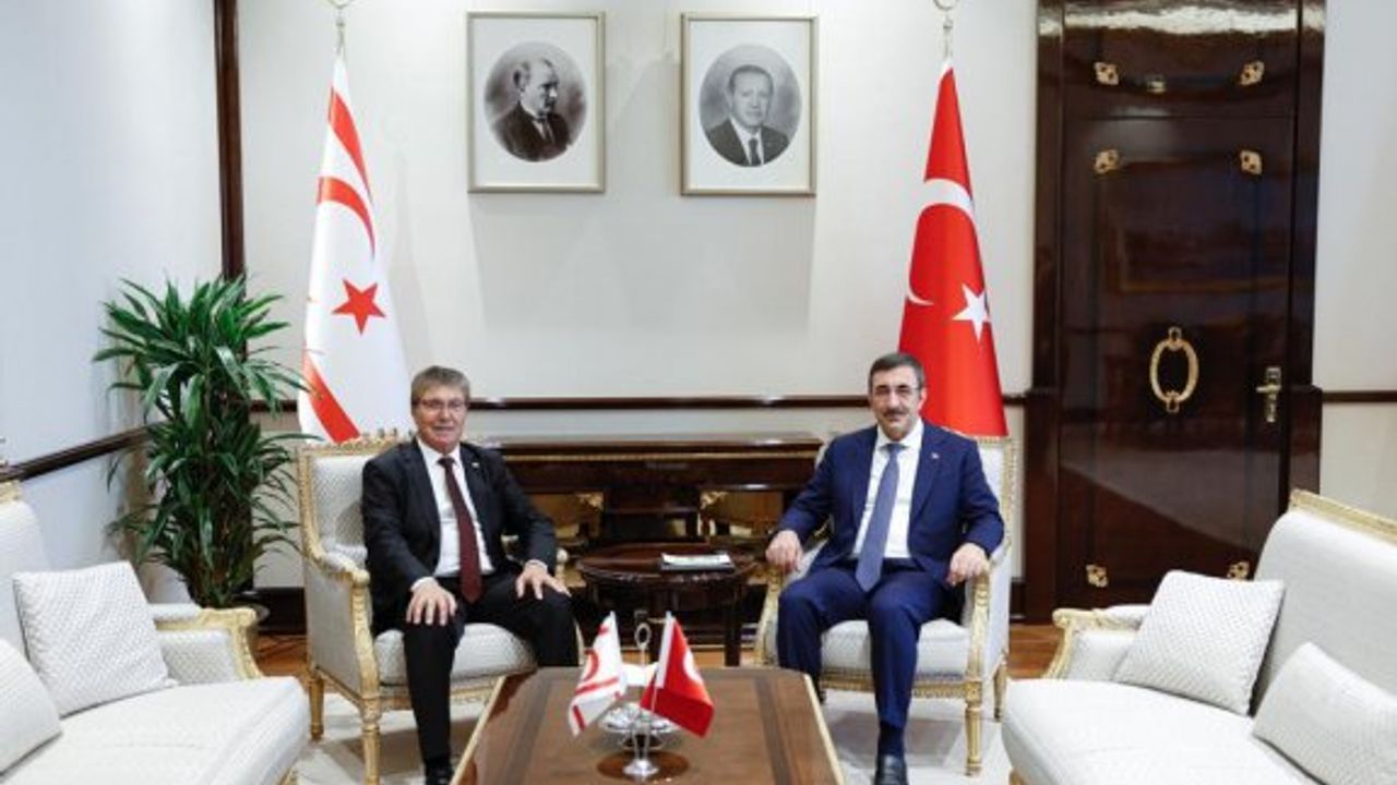 Üstel ve Yılmaz bir araya geldi