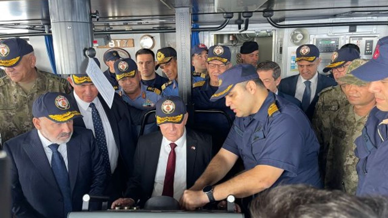 “Zorlu Töre, gemiyi denize yatırdı”