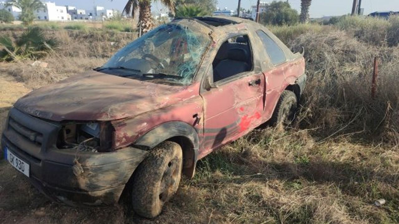 Ağaca çarpıp takla attı: 7 yaralı