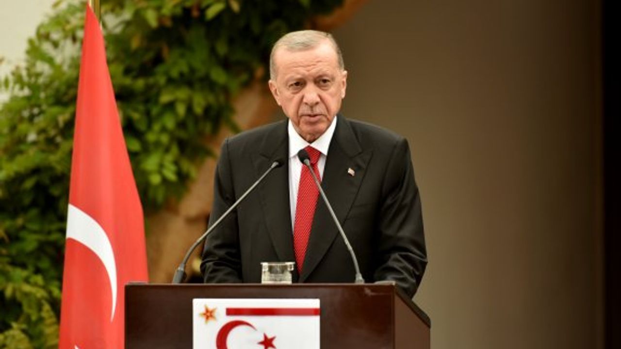 “Erdoğan, KKTC’yi tanıyacak ülke bulmaya çalışıyor”