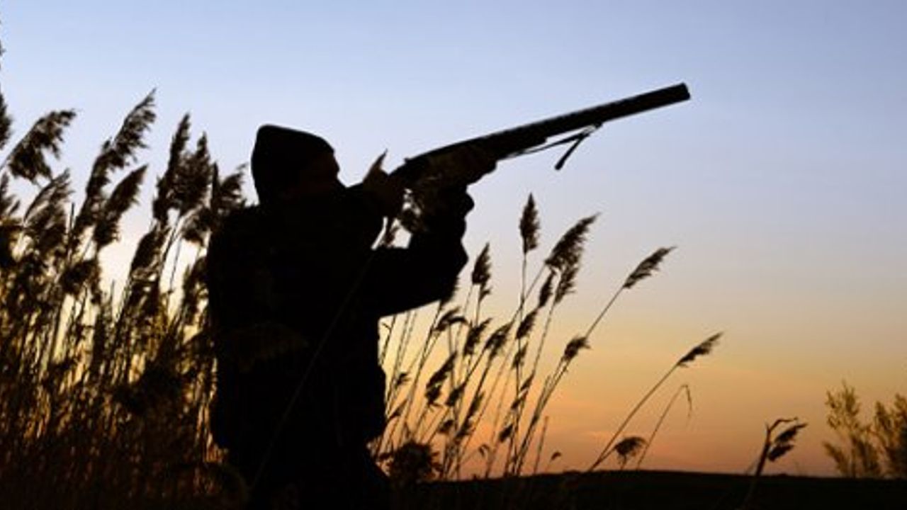 Güney Kıbrıs’ta büyük avın ilk gününde bir avcı yaralandı