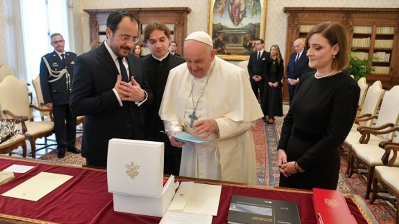 Hristodulidis, Papa Francis ile bir araya geldi