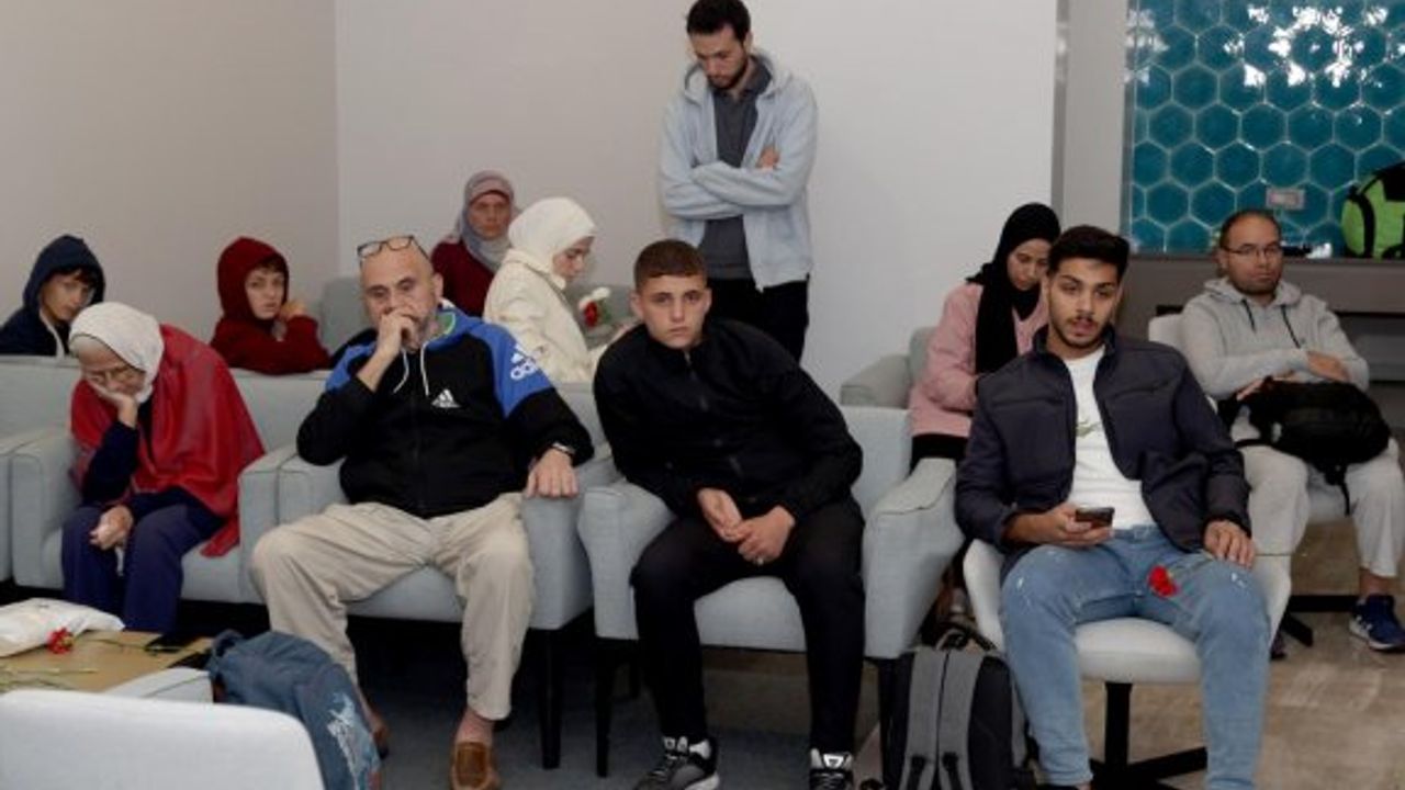 Türkiye ve KKTC vatandaşlarının, Gazze'den Mısır'a tahliyesi sürüyor