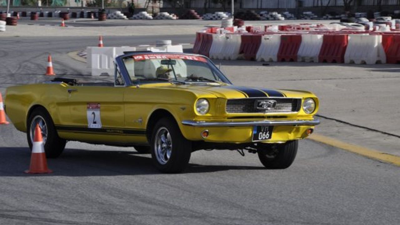 Uluslararası Cumhuriyet Klasik Otomobil Rallisi kazananları belli oldu