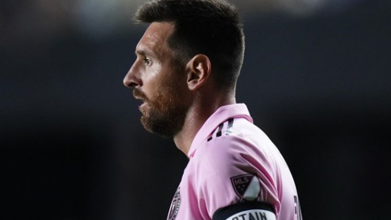 Messi'ye yılın sporcusu ödülü