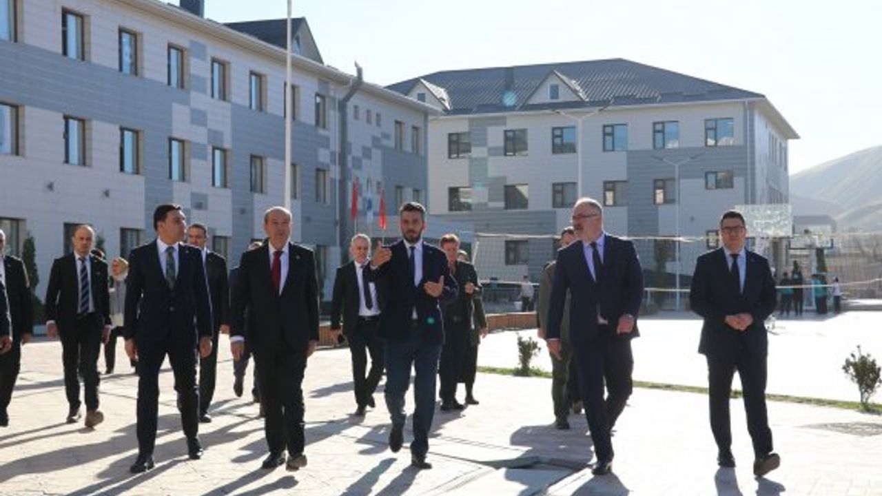 Tatar: Kırgızistan'la ilişkiler yavaş yavaş gelişecek