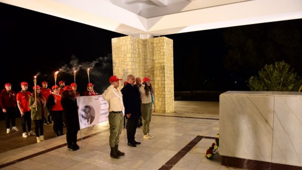 Gençlik Dairesi ve İzcilik Federasyonu Denktaş ve Küçük için anma töreni düzenledi