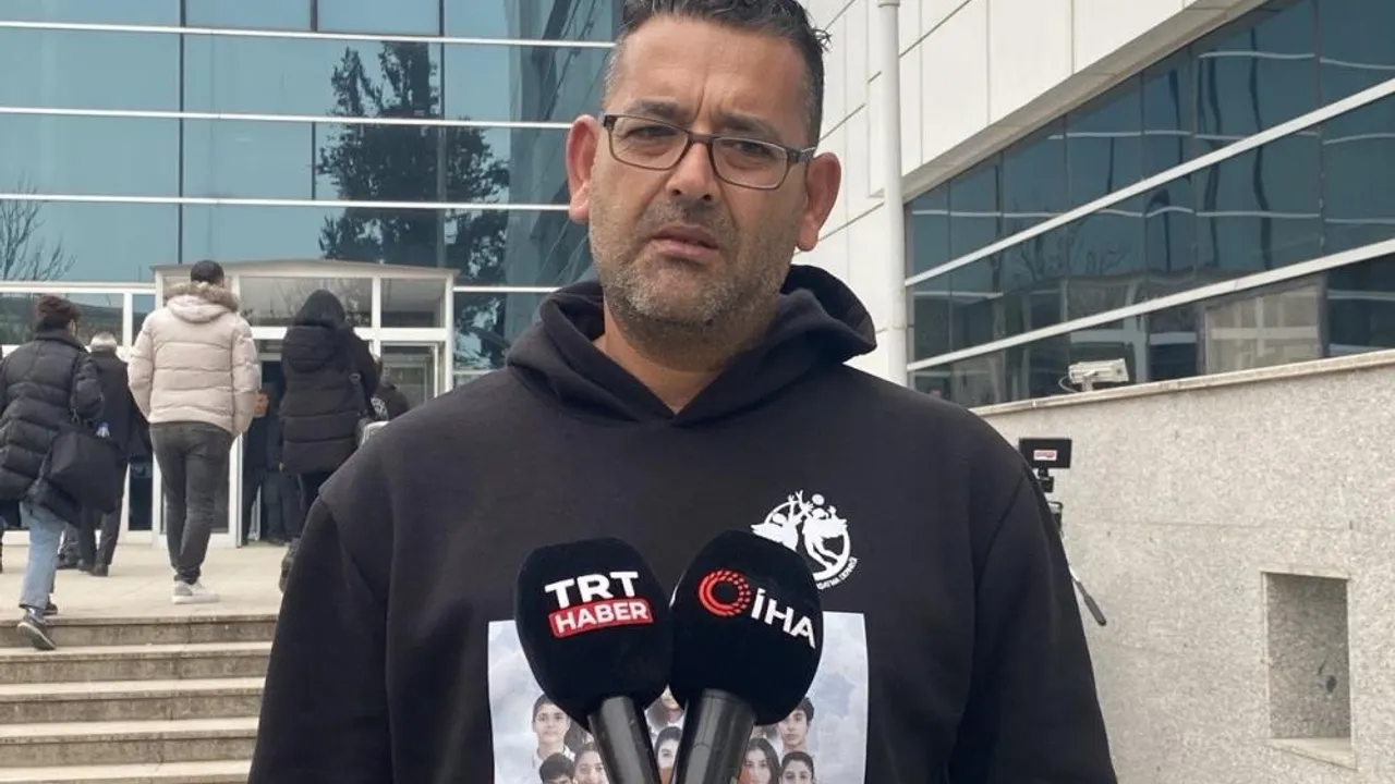 “Umutlarımız hayallerimiz o kum yığının içine gömüldü”