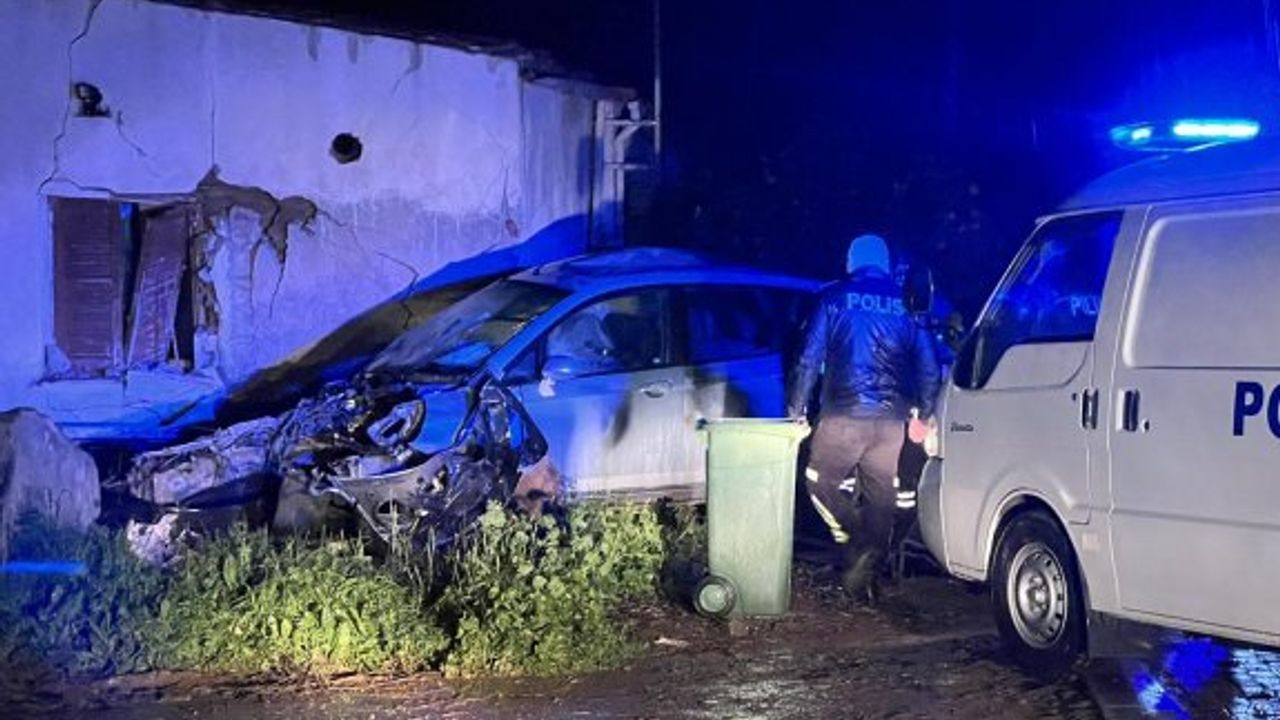 14 yaşındaki çocuk sürücü trafik kazasında hayatını kaybetti