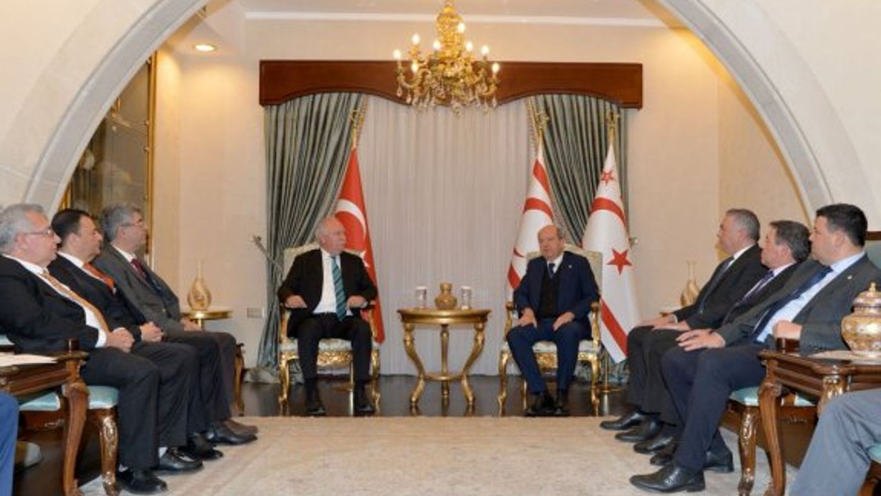 “Kimse, kendi şahsi çıkarı için  üniversiteleri kullanamaz”