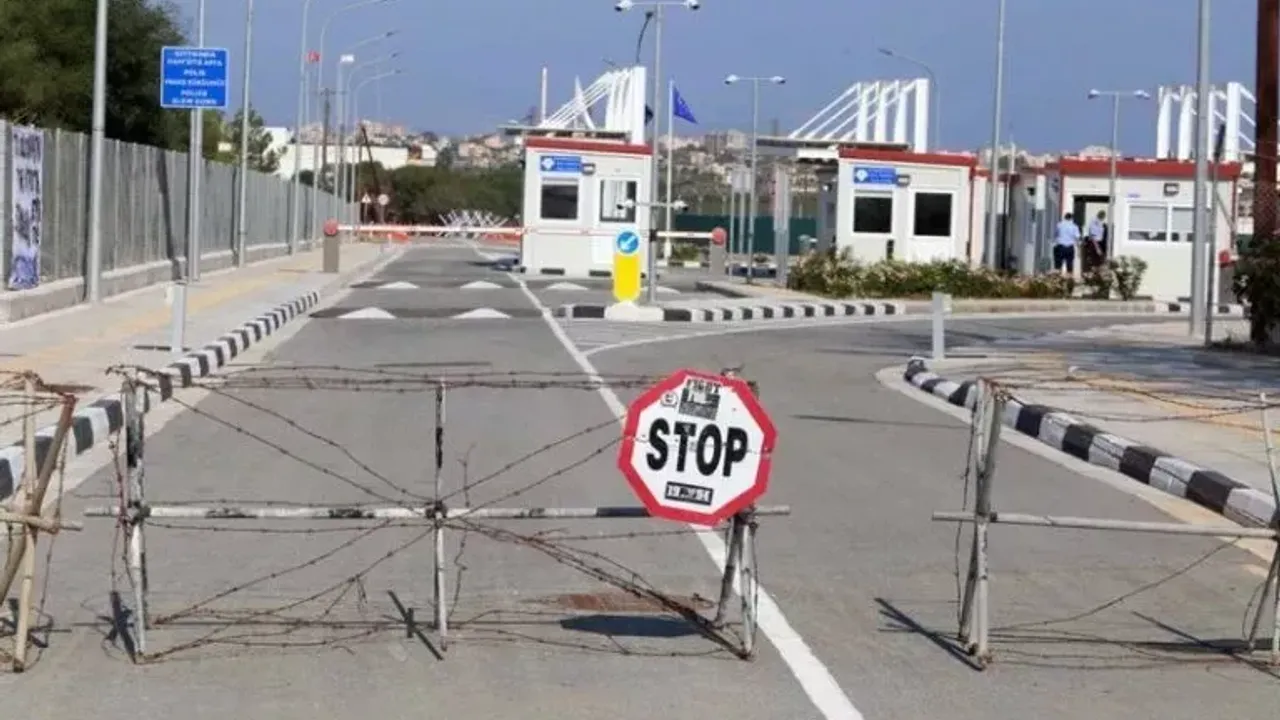 Türk taksici, Derinya sınır kapısında tutuklandı