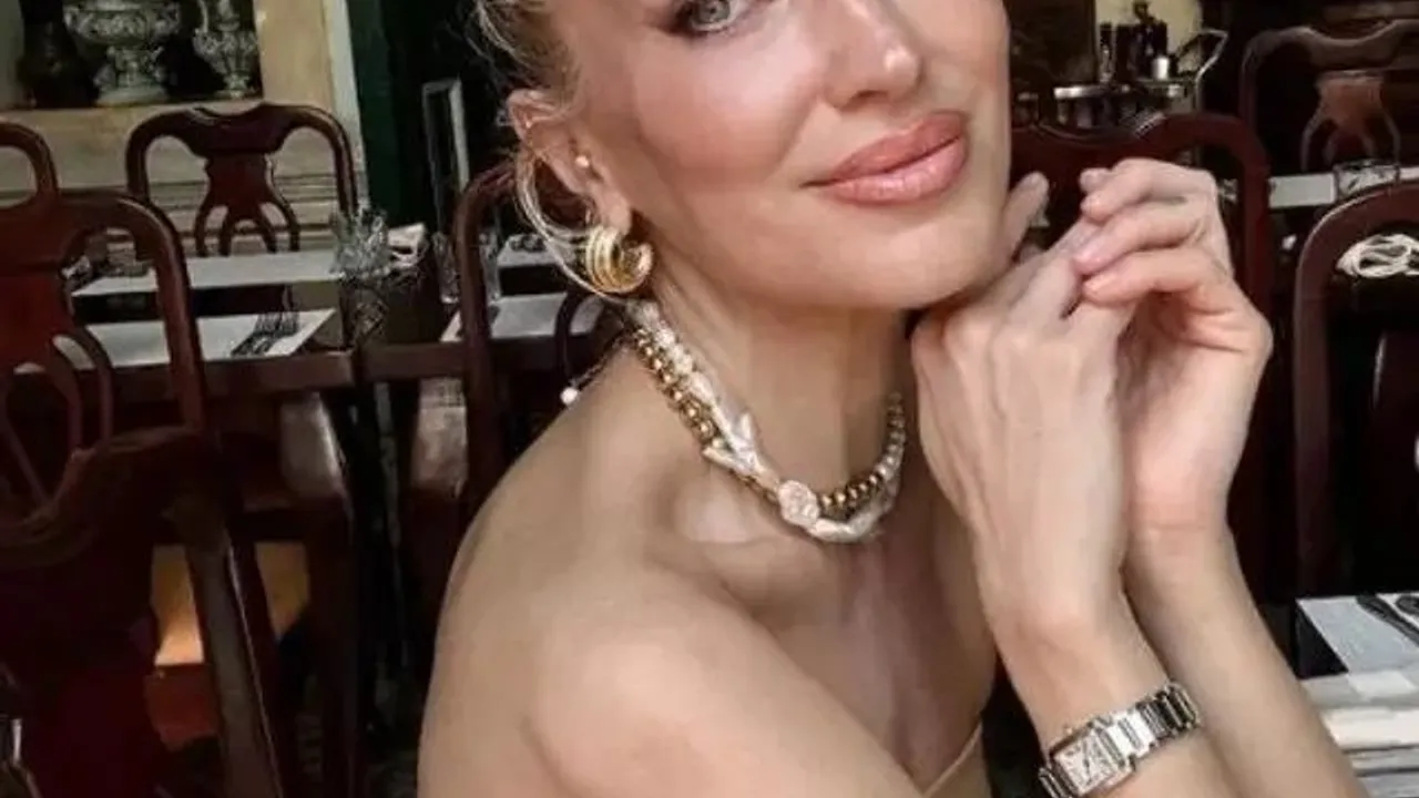 Burcu Esmersoy'un lüks saatlerinin fiyatı ağızları açık bıraktı