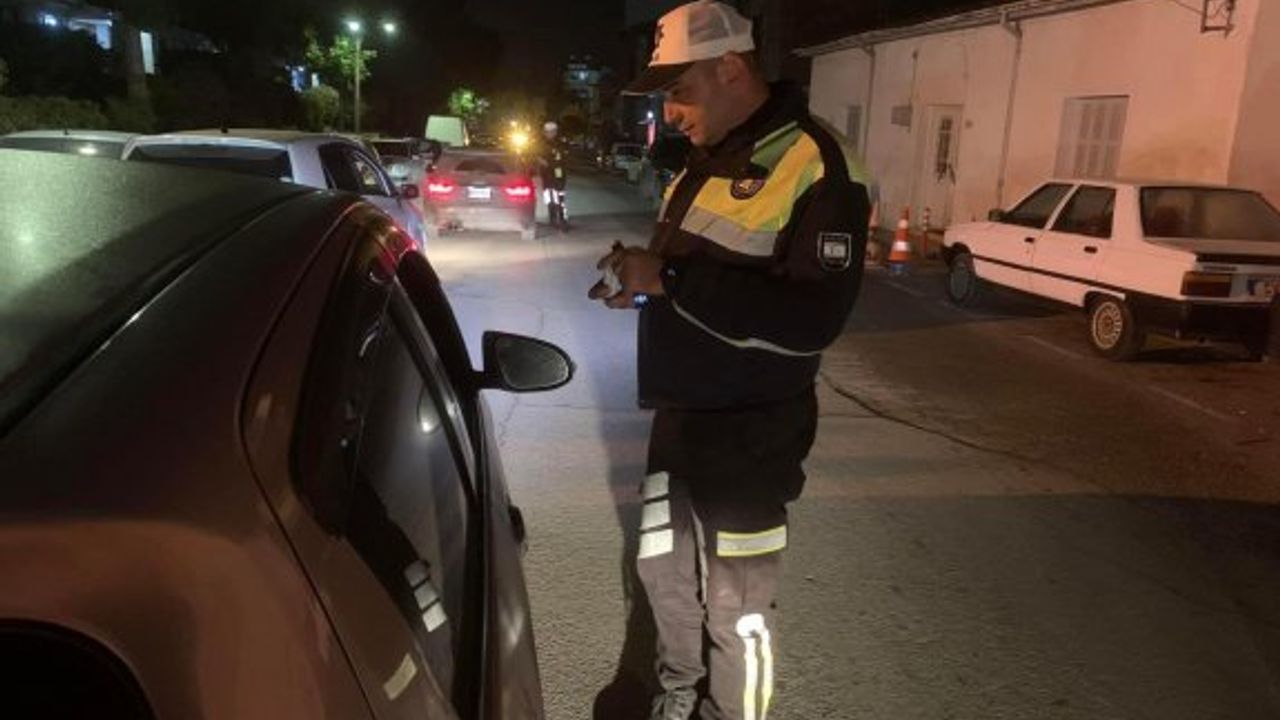 766 sürücü rapor edildi, 50 sürücü trafikten menedildi