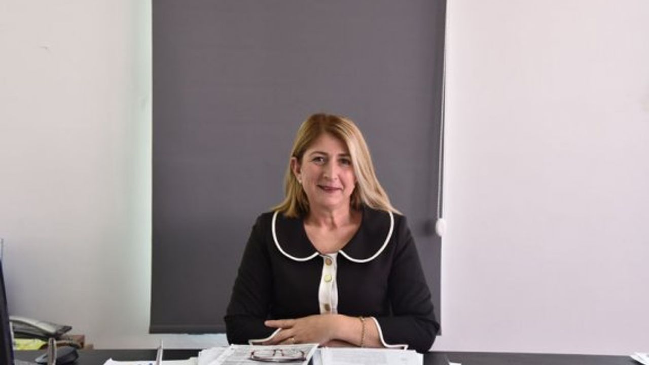 Meray Dürüst, memuriyet görevine geri döndü