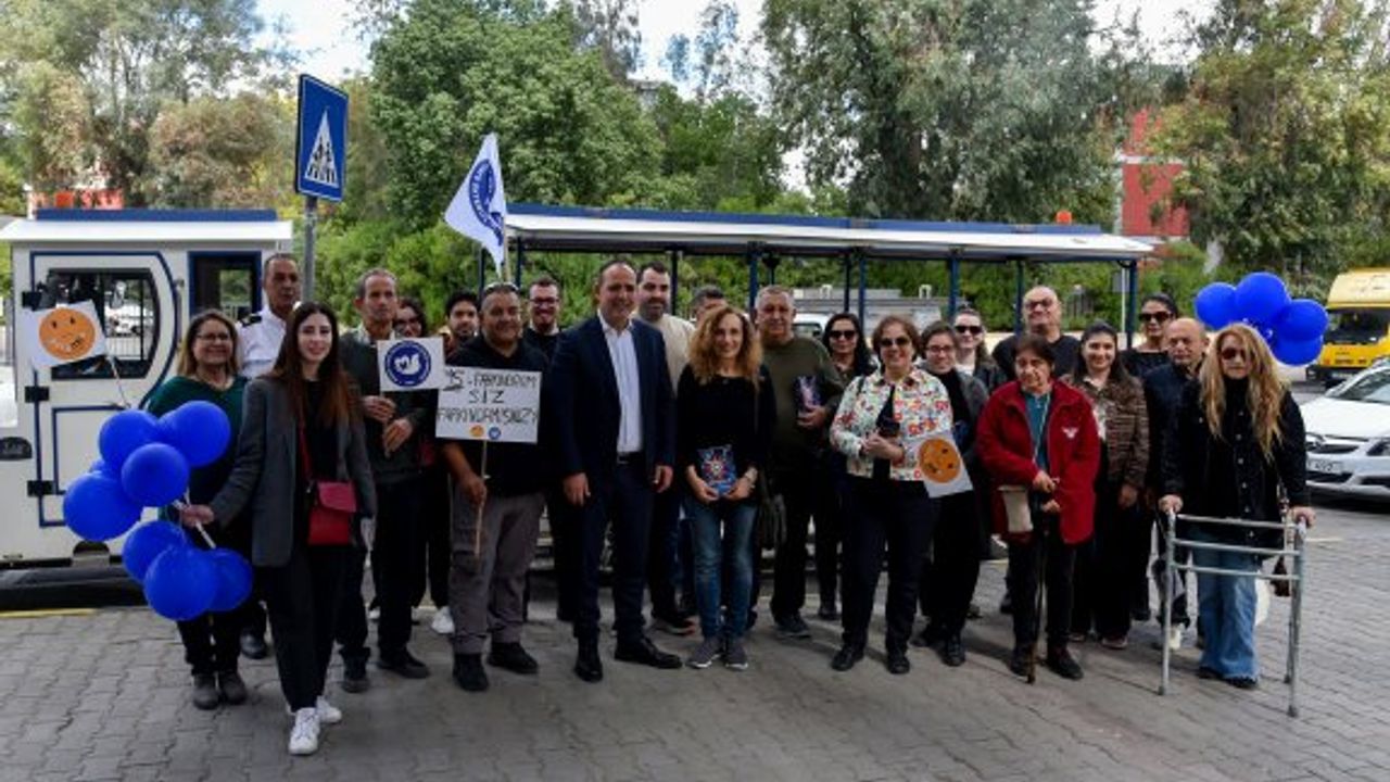 MS Derneği, gezi treniyle Lefkoşa turu düzenledi, MS hakkında bilgilendirici broşür dağıttı