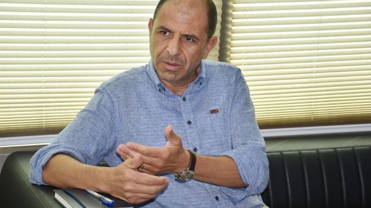Özersay, kamu görevinden uzaklaştırılan bürokrat için KHK ve bakanlığa teşekkür etti