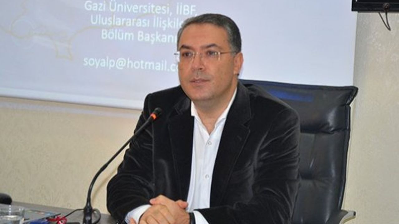 Prof. Dr. Soyalp Tamçelik'in kitapı yayımlandı