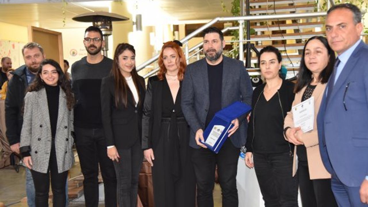 “Şampiyon Melekler Anıtı Projesi”nin ödül töreni yapıldı