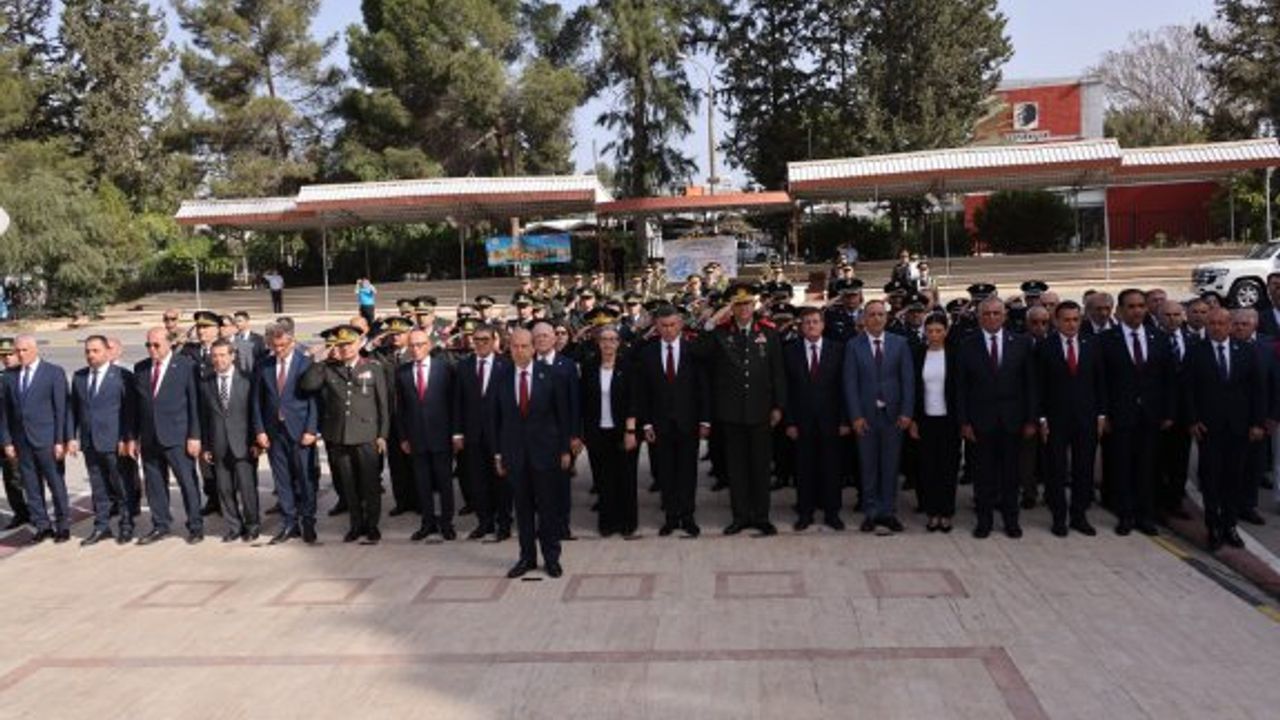 23 Nisan Ulusal Egemenlik ve Çocuk Bayramı törenlerle kutlanıyor... Lefkoşa Atatürk Anıtı önünde tören düzenlendi