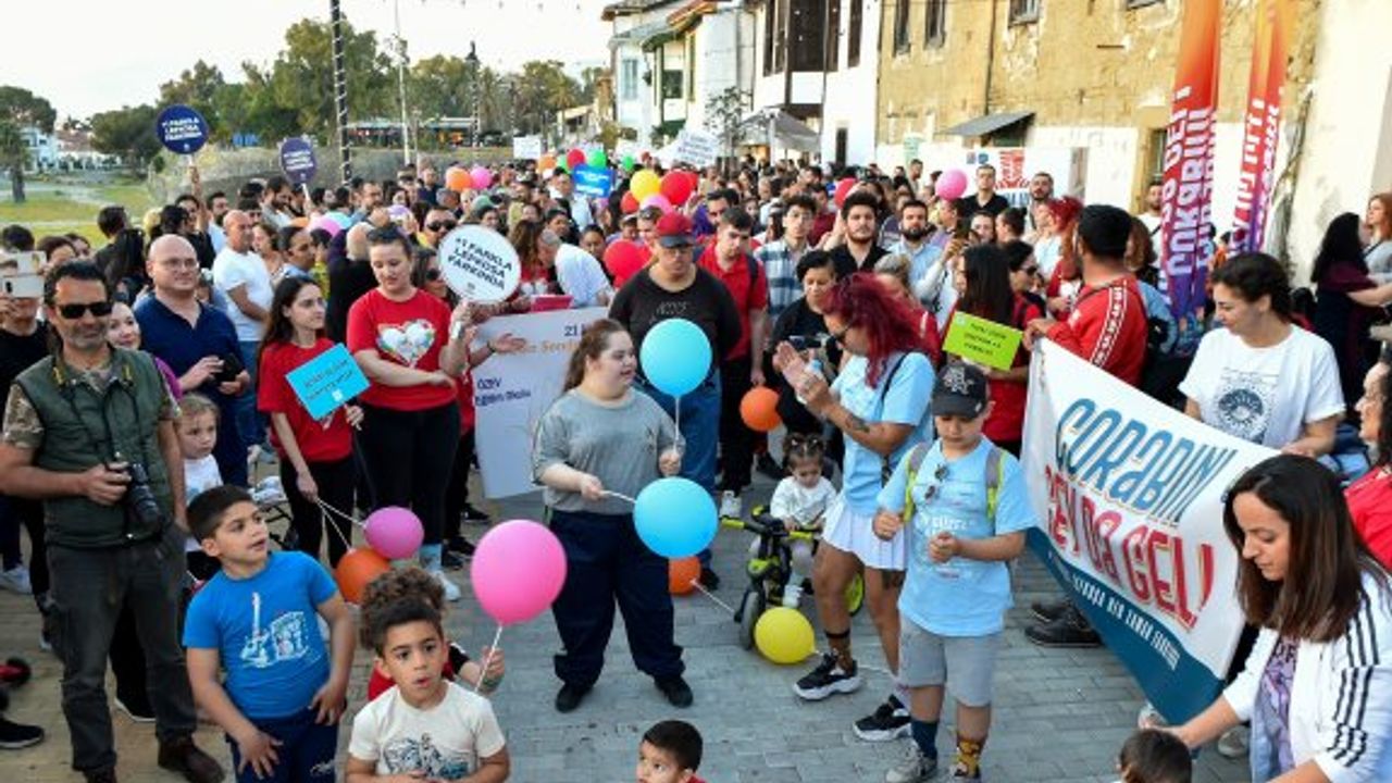 “Çorabını Gey da Gel” coşkusu Dereboyu’ndan Zahra’ya uzandı