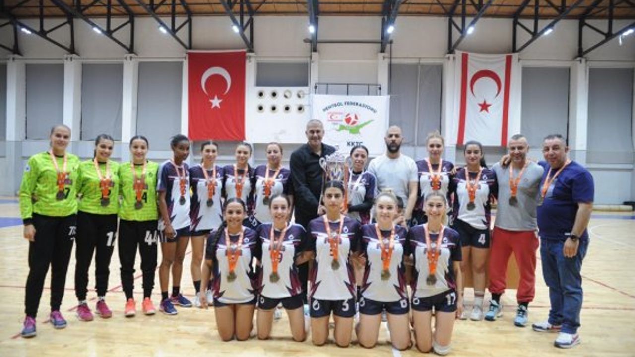 Hentbol Federasyon Kupası UKÜ’nün: 26-24