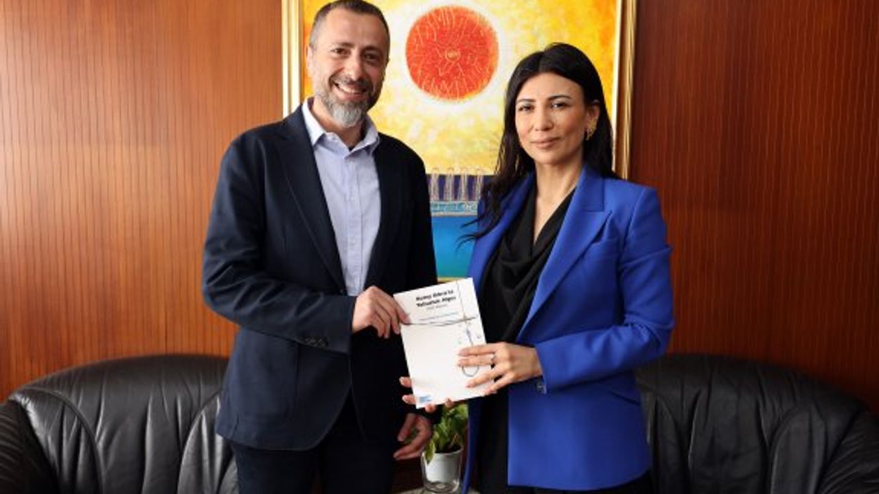 “Kuzey Kıbrıs’ta Yolsuzluk Algısı Raporu” Özdenefe’ye sunuldu