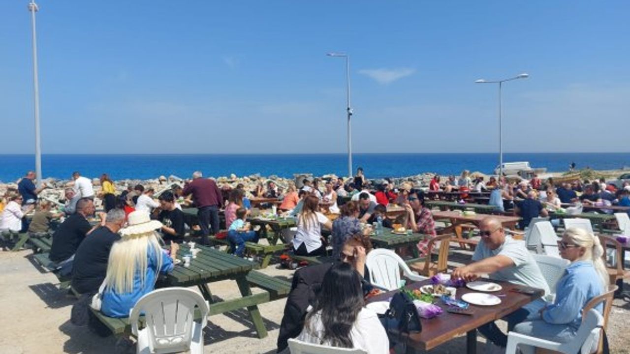 Lapta'da İzmarit Balığı Festivali yapıldı
