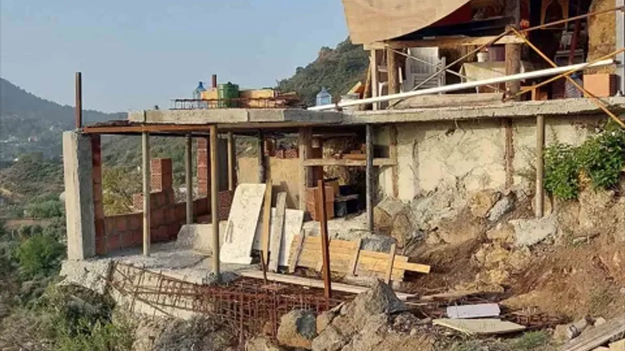 Rüyasında gördü diye hali araziye kilise inşa etti