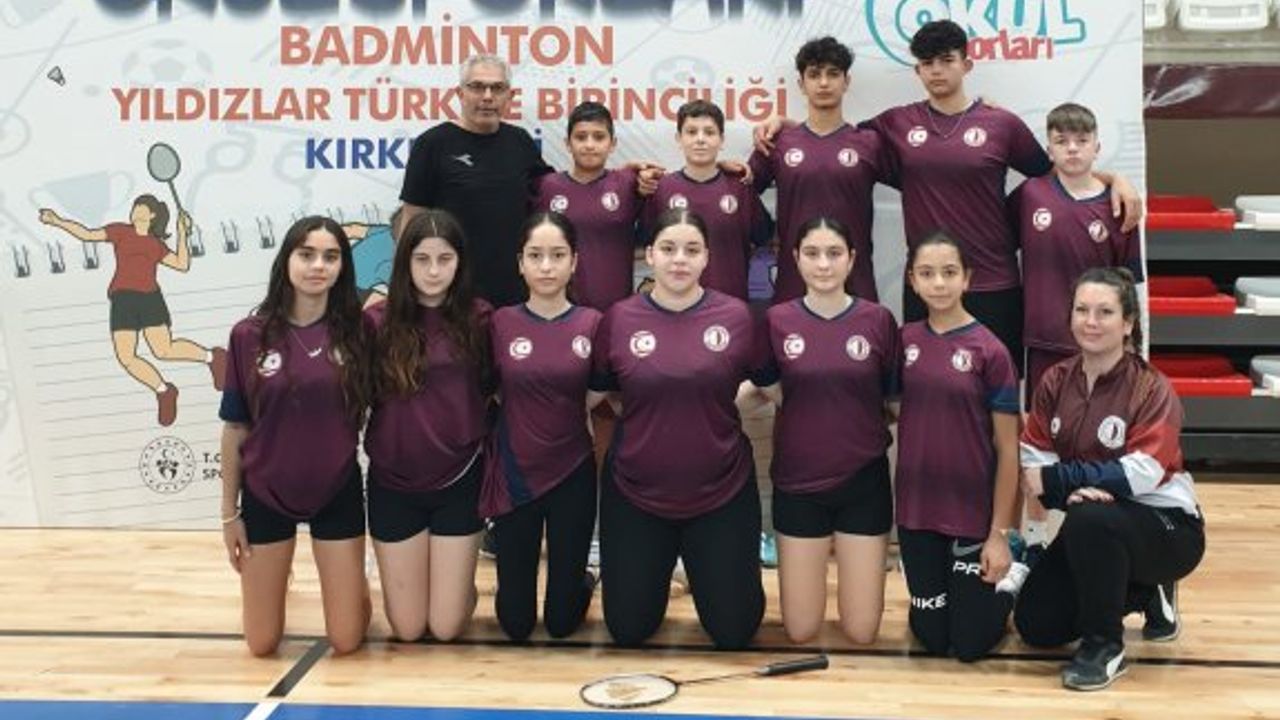YDK Badmintonda Türkiye Şampiyonasında Çeyrek Finalde