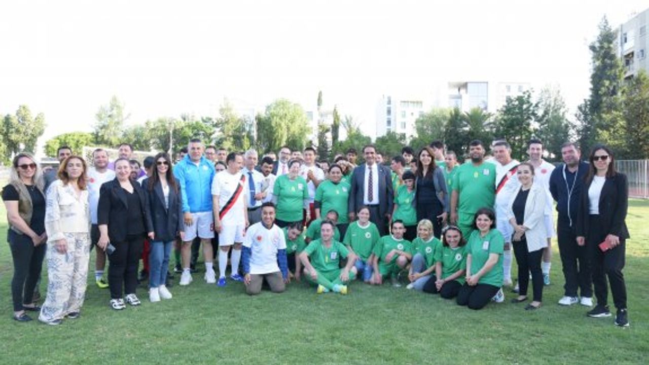 Özel gereksinimli gençler Meclis takımını mağlup etti