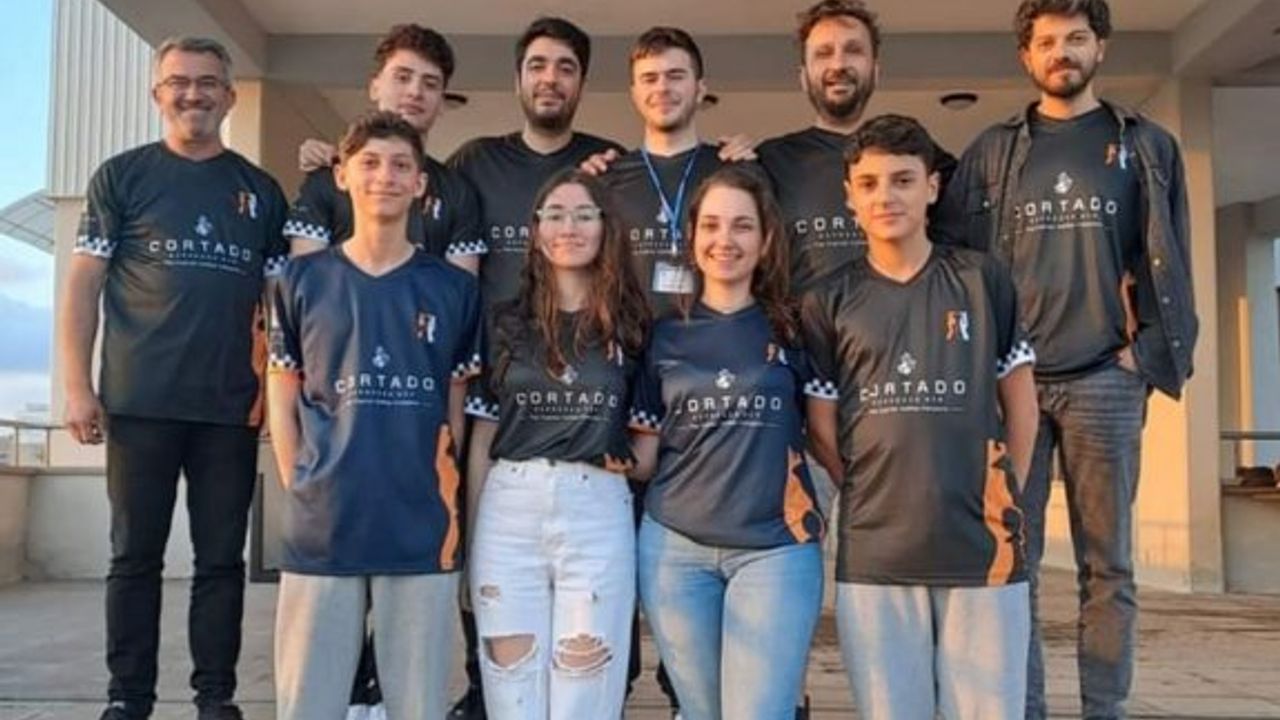 Satrançta Süper Lig şampiyonu Cortado Sertbay Satranç Akademisi