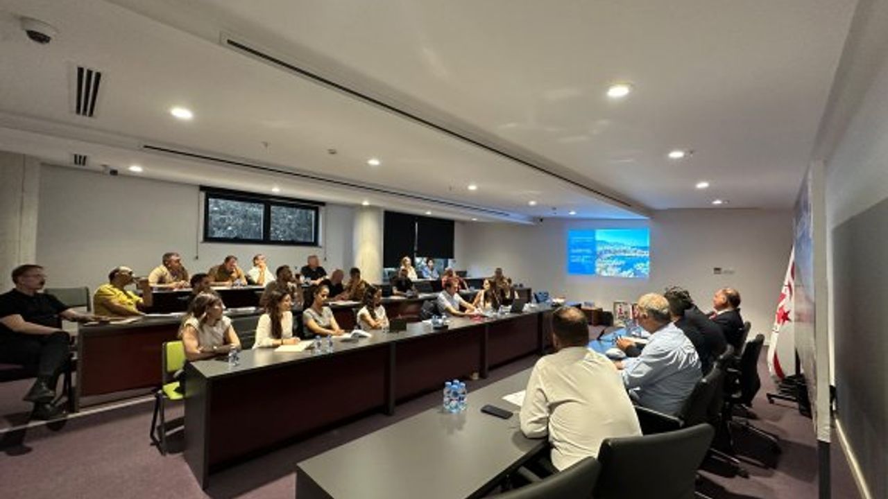 Girne Çevre Koruma Planı değişiklik önerisi Girne Belediye Meclisi’ne sunuldu.
