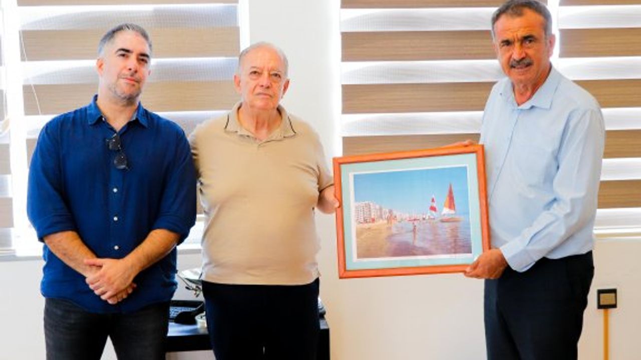 Lordos ailesinden Uluçay'a anlamlı ziyaret