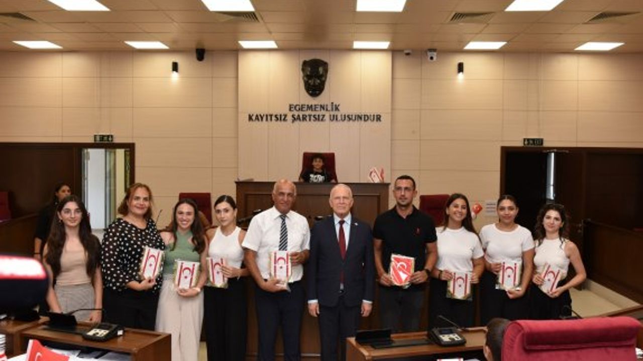 Çocuklar, Meclis kürsüsünden “Gazze’deki çocuklar ölmesin” çağrısı yaptı