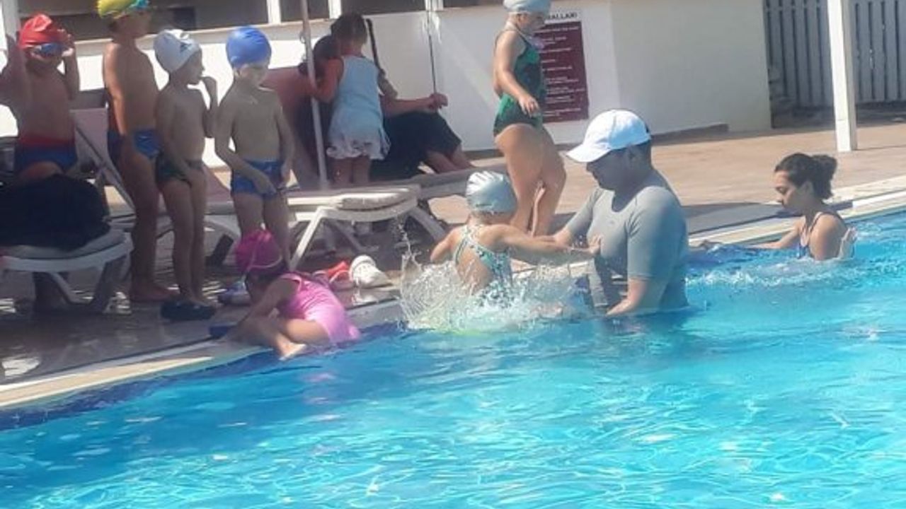 KTSYD Yüzme kursları devam ediyor
