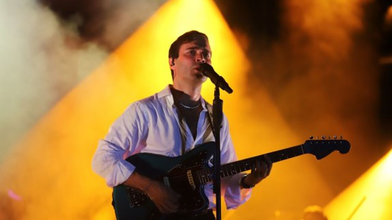 Mert Demir, İskele konserinde müzikseverlerle buluştu